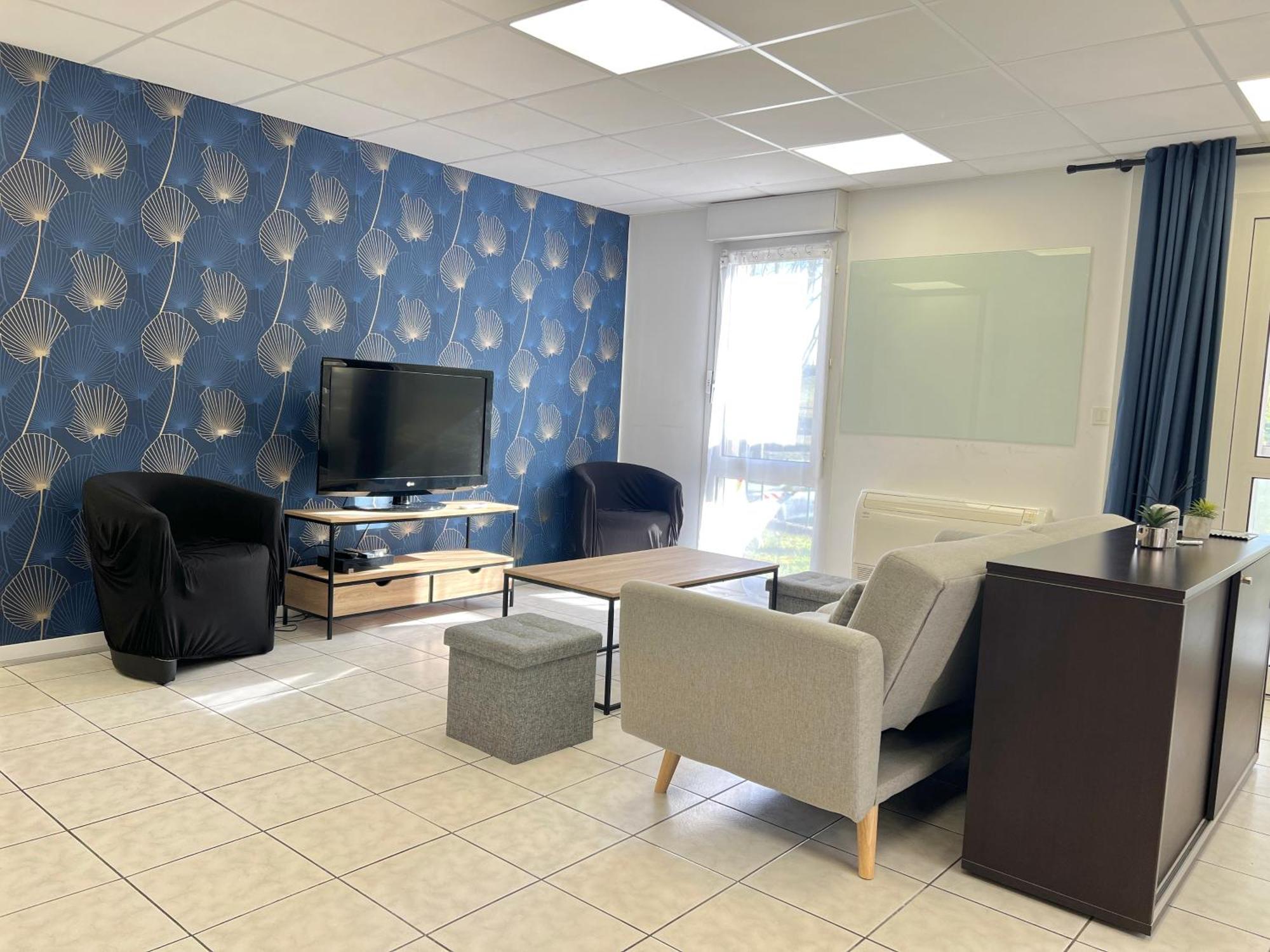 Le Grand Penon ~ Logement Spacieux A 6 Min Du Parc Saint-Georges-les-Baillargeaux ภายนอก รูปภาพ
