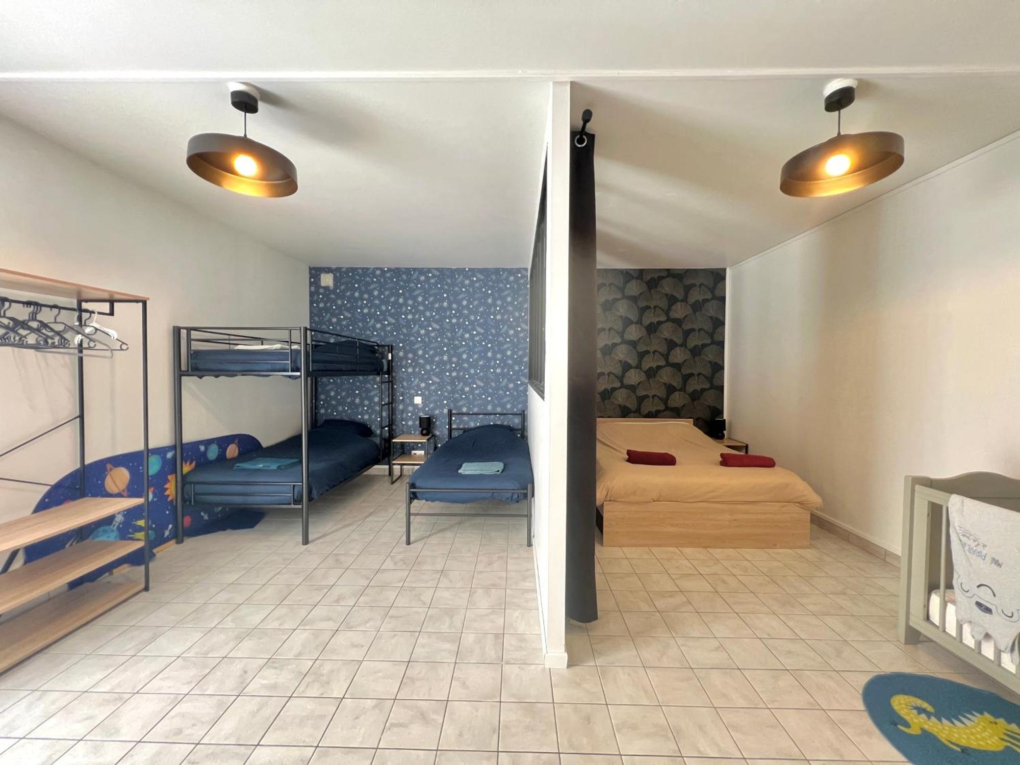 Le Grand Penon ~ Logement Spacieux A 6 Min Du Parc Saint-Georges-les-Baillargeaux ภายนอก รูปภาพ